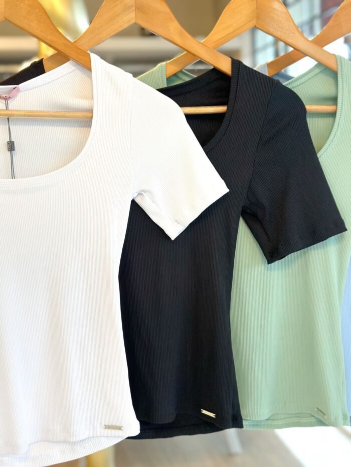 Blusa Decote Aberto Eliana - Imagem 5